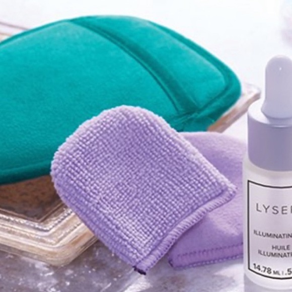 ✨🆕💖🫧NORWEX DOUBLE-SIDED EXFOLIATING TEAL FACE MITT🫧💖 - Picture 3 of 3